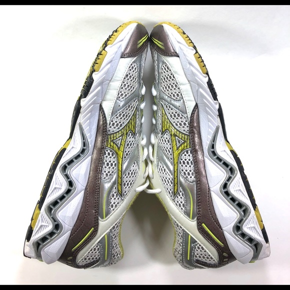 mizuno wave alchemy 8 gold